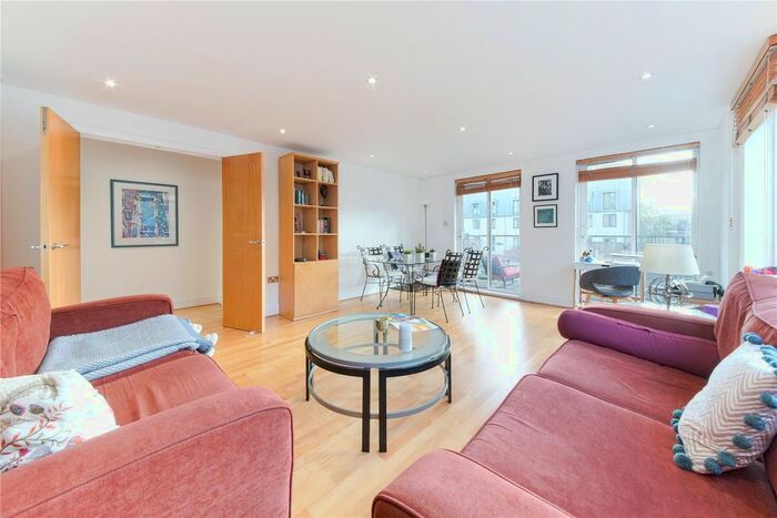 2 Bedroom Flat To Rent In Owen Street, London, EC1V