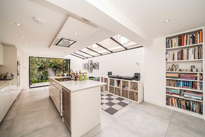 4 Bedroom Property To Rent In Greyhound Road, London, NW10