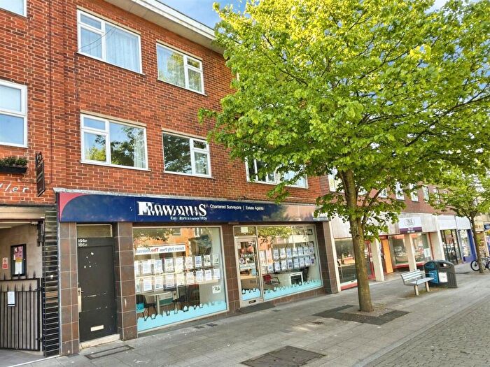 3 Bedroom Maisonette For Sale In London Road North, Lowestoft, Suffolk, NR32