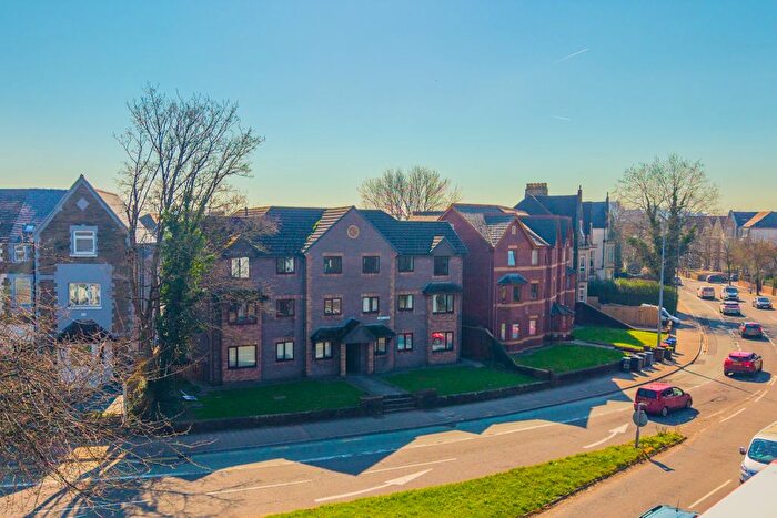 2 Bedroom Flat For Sale In Stacey Court, Roath, CF24