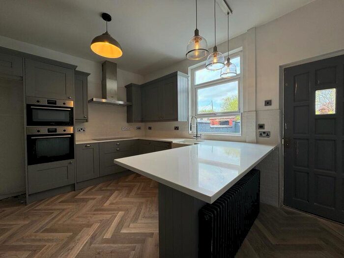 Properties to rent in BL4, Bolton, Farnworth, Kearsley Houses for