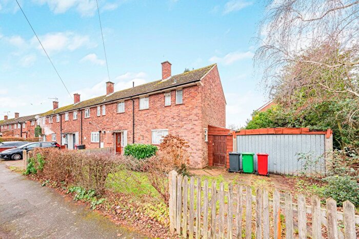 3 Bedroom End Terrace House For Sale In The Normans, Slough, SL2