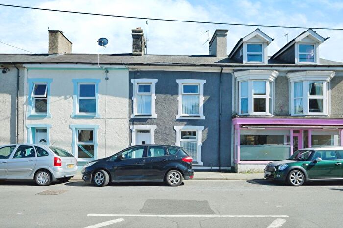 3 Bedroom Terraced House For Sale In New Street, Porthmadog, Gwynedd, LL49