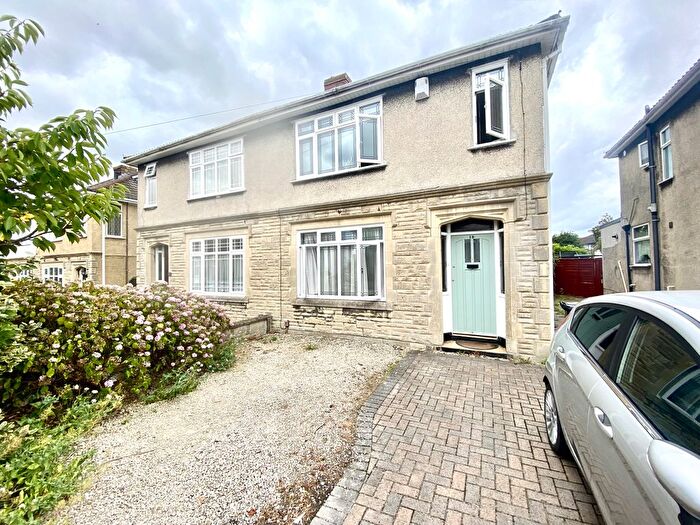 3 Bedroom Property To Rent In Mackie Grove, Filton, Bristol, BS34