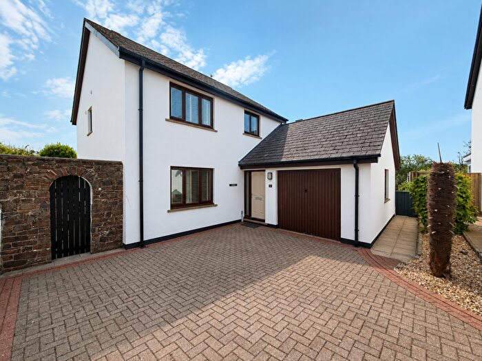 4 Bedroom Detached House For Sale In Swallow Dale, Saundersfoot, Pembrokeshire, SA69
