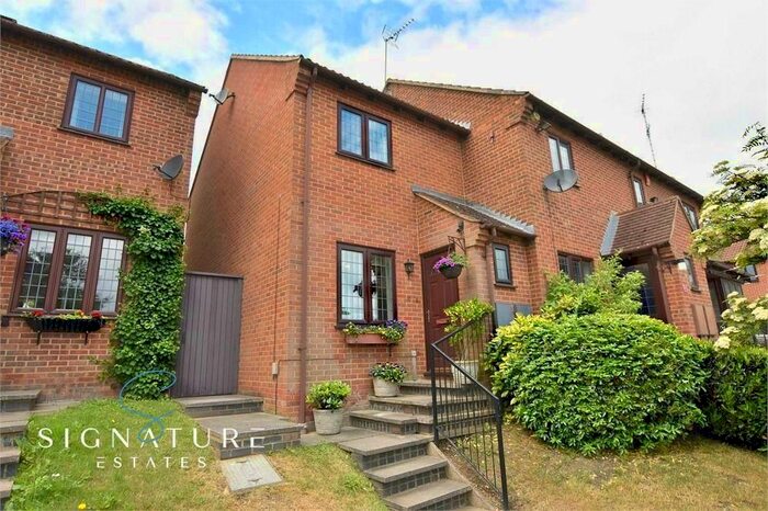 2 Bedroom Terraced House To Rent In Creasy Close, Abbots Langley, WD5