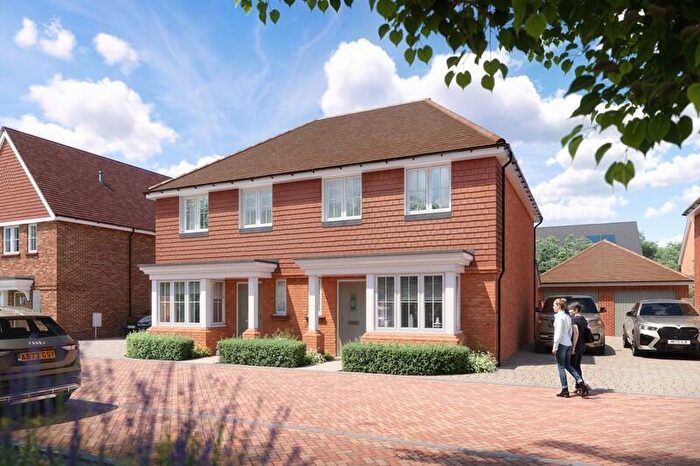 3 Bedroom Semi-Detached House For Sale In Hitches Lane, Crookham Village, Fleet, GU51