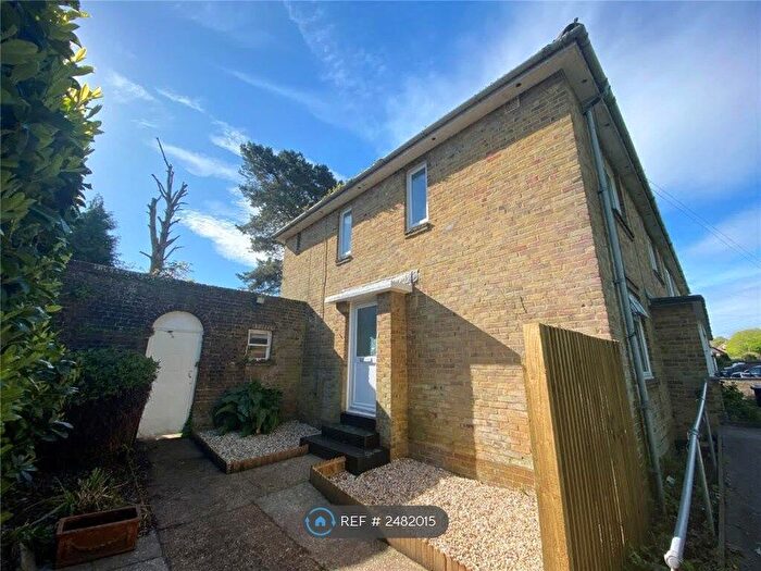 2 Bedroom Maisonette To Rent In Mandale Road, Bournemouth, BH11