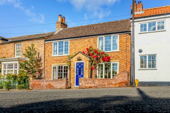 4 Bedroom Cottage For Sale In Dalby Road, Spilsby, Lincolnshire, PE23