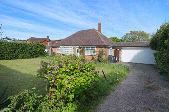 2 Bedroom Detached Bungalow For Sale In Alexandra Avenue, Hayling Island, PO11