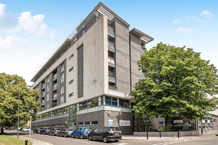 2 Bedroom Flat For Sale In Chalkhill Road, Wembley Park, HA9