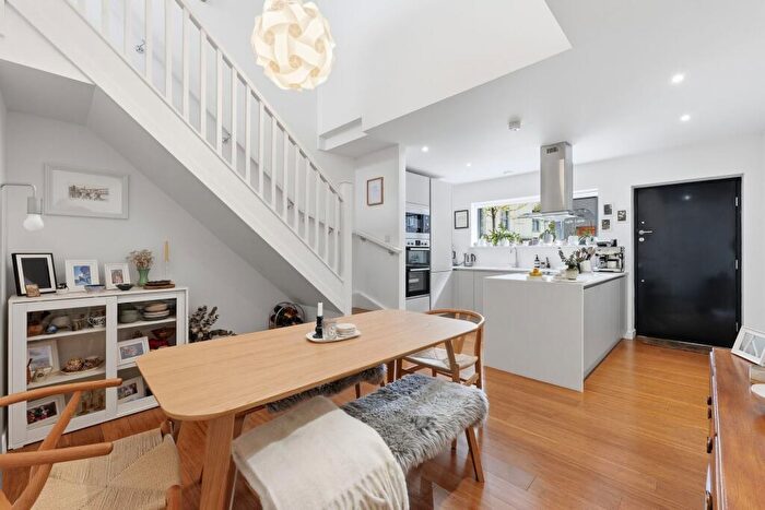 3 Bedroom Terraced House For Sale In Eagle Lane, Sheffield, S3