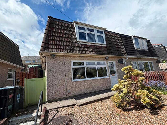 3 Bedroom Semi-Detached House For Sale In Cripps Avenue, Cefn Golau, Tredegar, Blaenau Gwent, NP22