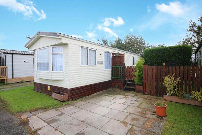 2 Bedroom Park Home For Sale In Burley Bank Road, Harrogate, HG3