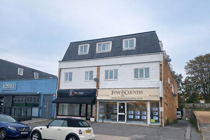 2 Bedroom Flat To Rent In Havant Road, Portsmouth, PO6