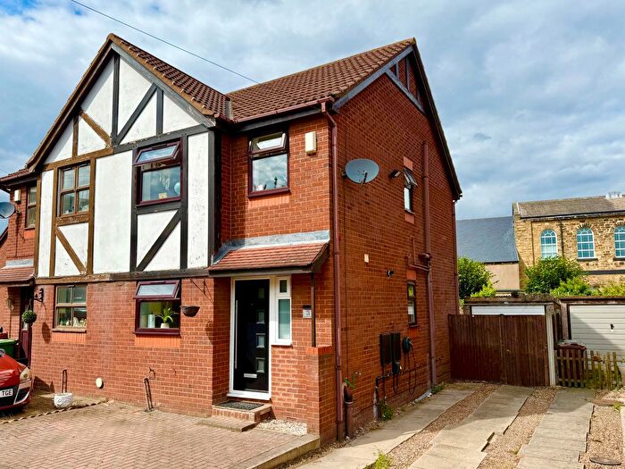 3 Bedroom Semi-detached House For Sale In Valentine Mews, Lofthouse, Wakefield, West Yorkshire, WF3