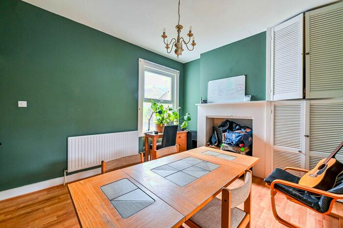 4 Bedroom Property To Rent In Conyers Road, Streatham Park, London, SW16