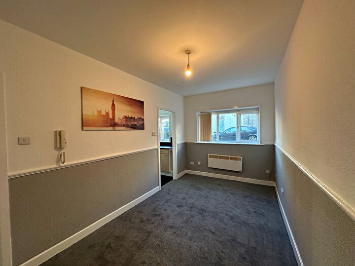 1 Bedroom Flat To Rent In Chapel House, Burnley, BB11