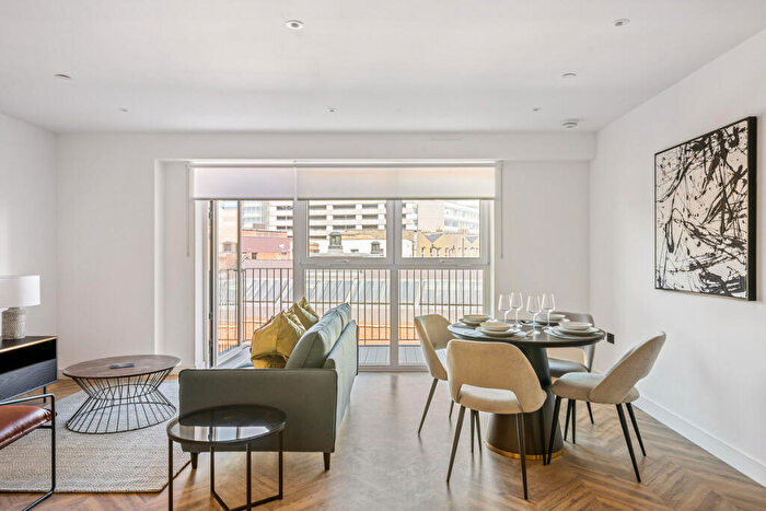 2 Bedroom Apartment For Sale In Royal Exchange, Kingston, KT1