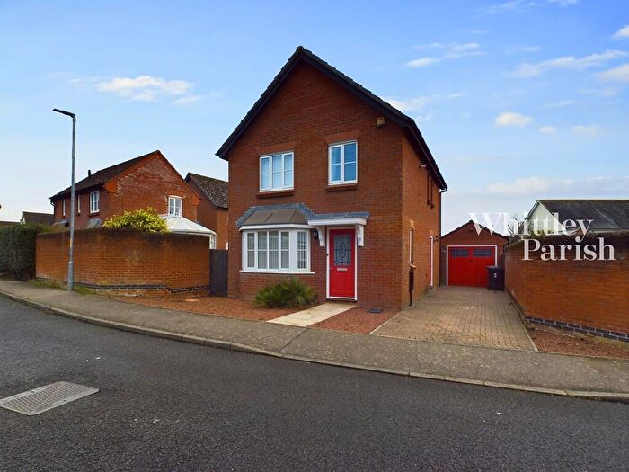 3 Bedroom Detached House To Rent In Oakfield Road, Long Stratton, NR15