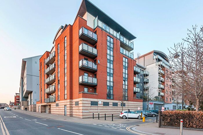 2 Bedroom Flat To Rent In Oliver Road, Oliver Road, London, E10