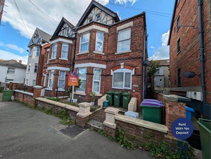 2 Bedroom Flat To Rent In Connaught Road, Folkestone, Kent, CT20