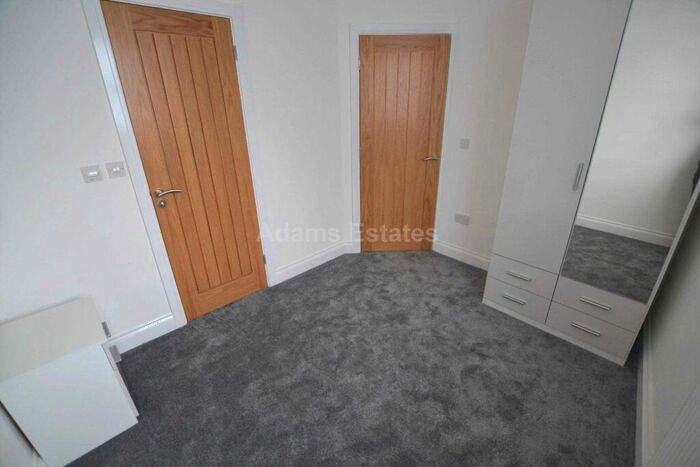 1 Bedroom Flat To Rent In Baker Street, Reading, RG1