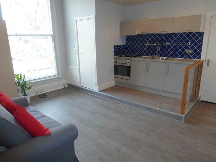 Garage / Parking To Rent In Westfield Terrace, Leeds, West Yorkshire, LS7