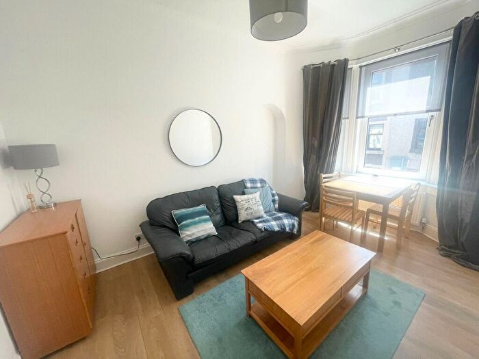 2 Bedroom Flat To Rent In Nelson Street, Largs, North Ayrshire, KA30