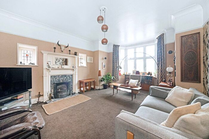 4 Bedroom Semi Detached House For Sale In Perry Rise, Forest Hill, London, SE23