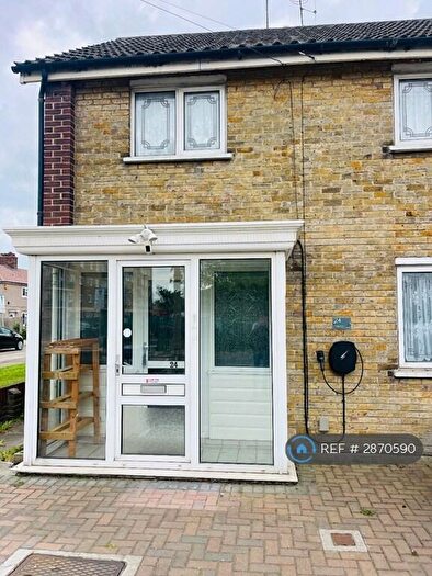 3 Bedroom End Of Terrace House To Rent In Sydney Road, Tilbury, RM18