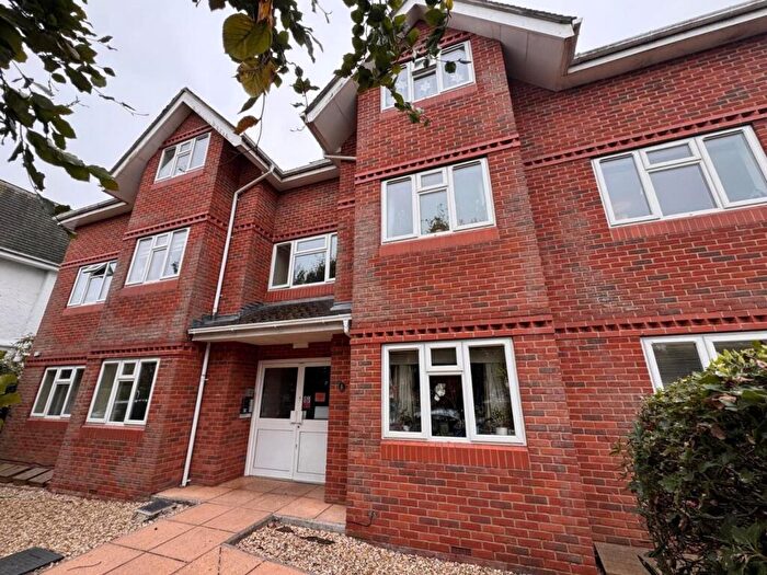 2 Bedroom Apartment For Sale In Portchester Place, Bournemouth, BH8