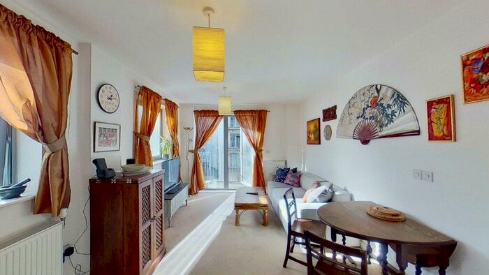 2 Bedroom Apartment To Rent In Martineau Square, London, E1