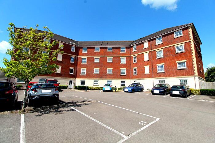 2 Bedroom Apartment For Sale In Champs Sur Marne, Bradley Stoke, BS32