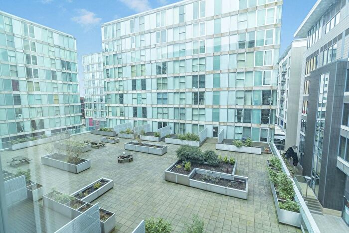 1 Bedroom Flat For Sale In Brooklyn House, Rillaton Walk, Milton Keynes, MK9