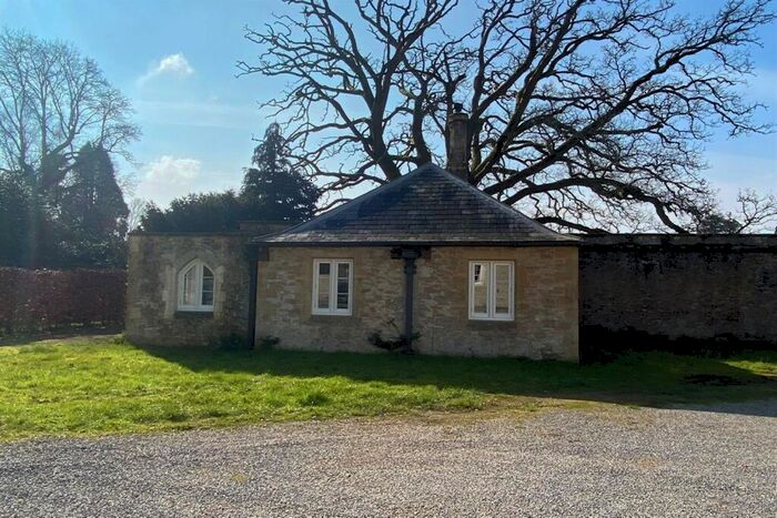 2 Bedroom Detached House To Rent In Woodmans Cottage/Adhurst St. Mary, Petersfield, GU31