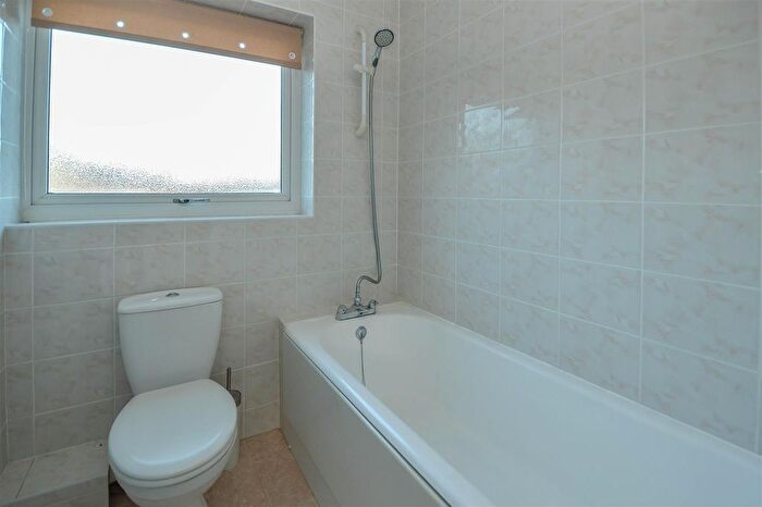 3 Bedroom End Of Terrace House For Sale In Albert Street, Warley, Brentwood, CM14