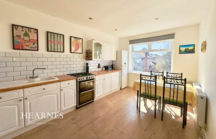 2 Bedroom Flat For Sale In Strouden Avenue, Queens Park, Bournemouth, BH8