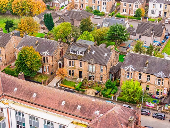 5 Bedroom Semi-detached House For Sale In B Albert Road, Crosshill, Glasgow, G42