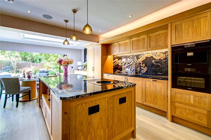 4 Bedroom Semi-Detached House For Sale In Valley Drive, Low Fell, Gateshead, NE9