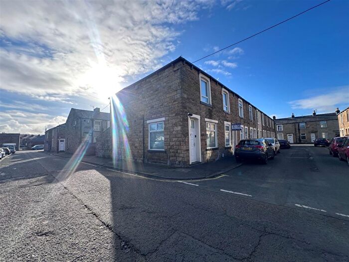 6 Bedroom Terraced House For Sale In Fir Street, Burnley, BB10