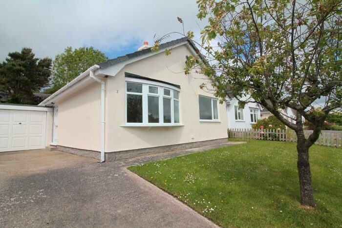 2 Bedroom Detached Bungalow To Rent In Rhodfa Gop, Trelawnyd, LL18