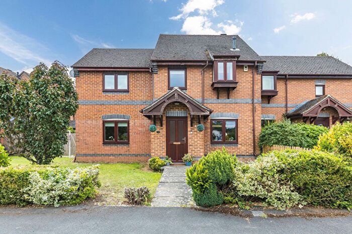 3 Bedroom Semi-Detached House For Sale In Anson Close, Marcham, OX13