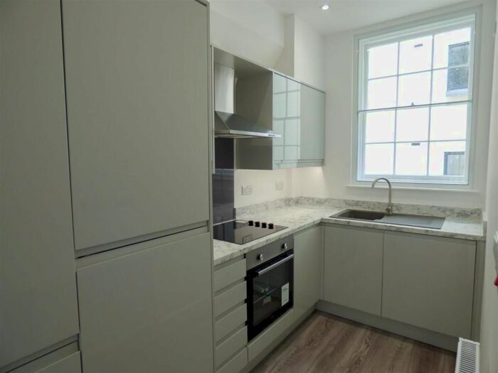 2 Bedroom Flat To Rent In Harmer Street, Gravesend, DA12