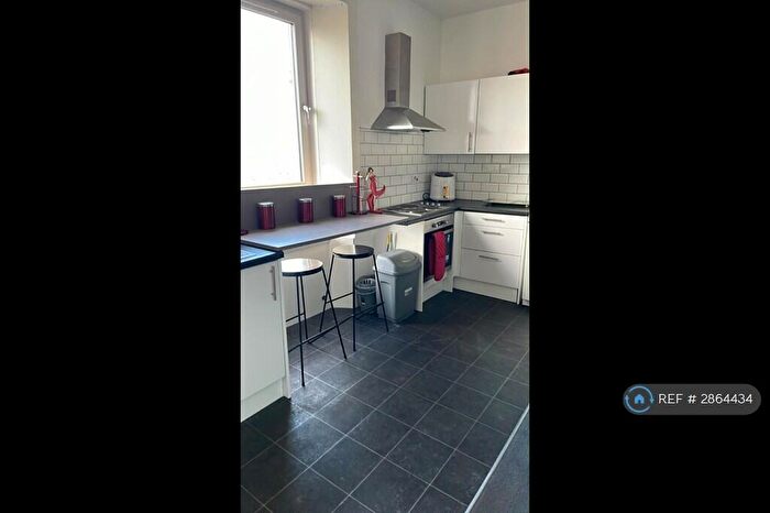 2 Bedroom Flat To Rent In Paris St, Grangemouth, FK3
