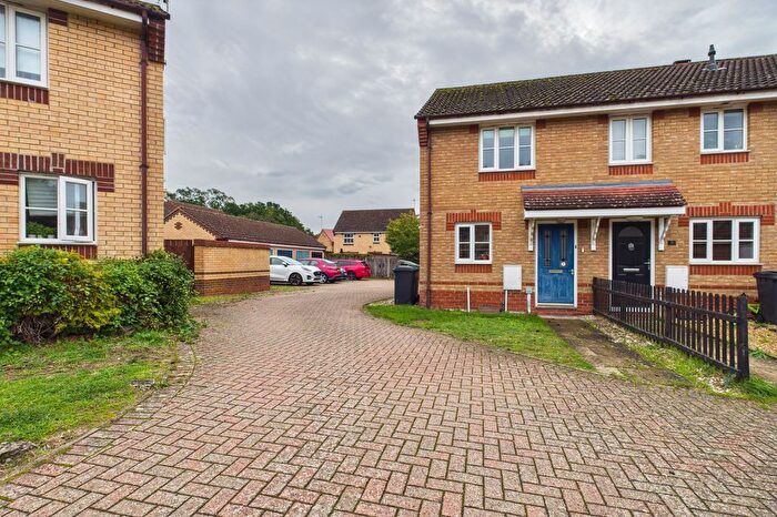 2 Bedroom End Terrace House To Rent In Buttercup Close, Thetford, IP24