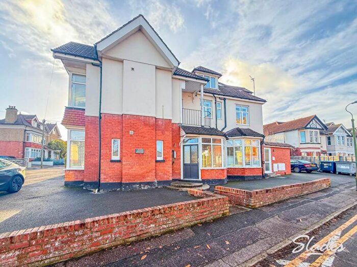 Studio To Rent In Southbourne Road, Southbourne, Bournemouth, BH6