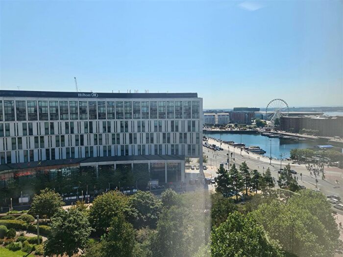 2 Bedroom Flat To Rent In Kenyons Steps, Liverpool, L1