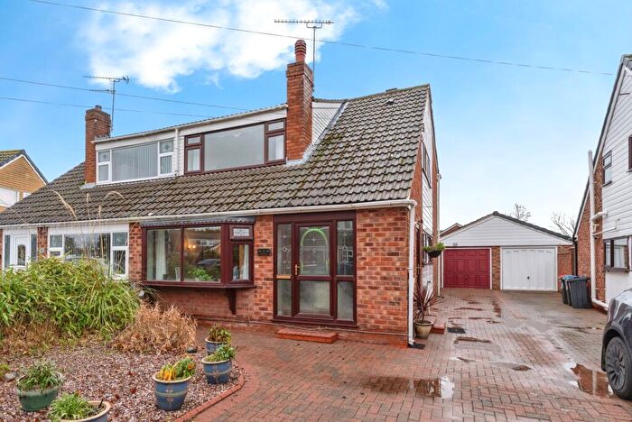 3 Bedroom Semi Detached House For Sale In Adam Avenue, Great Sutton, Ellesmere Port, Cheshire, CH66