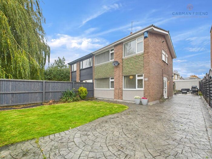 3 Bedroom Semi Detached House For Sale In Kingsway, Newton, CH2